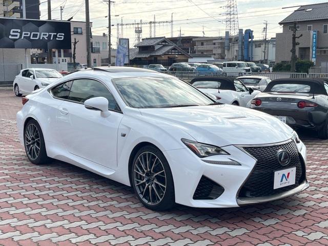 ＲＣ　Ｆ ベースグレード　禁煙車　ムーンルーフ　ＴＶＤ　プリクラッシュ　レーダークルーズ　ＢＳＭ　黒革　シートベンチレーション　ＬＥＤヘッドランプ　純正ＯＰ１９インチアルミ　クリアランスソナー　純正ＳＤナビ　シートメモリー（17枚目）