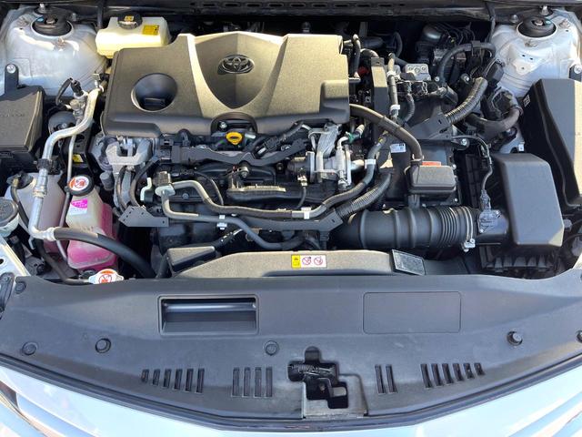 カムリ Ｇレザーパッケージ　パノラマムーンルーフ　ＢＳＭ　ＲＣＴＡ　イテリジェントクリソナ　禁煙車　１オーナー　黒革　シートヒーター　パワーシート　純正１８インチＡＷ　メーカーナビ　バックカメラ　セーフティセンスＰ　ＥＴＣ（18枚目）