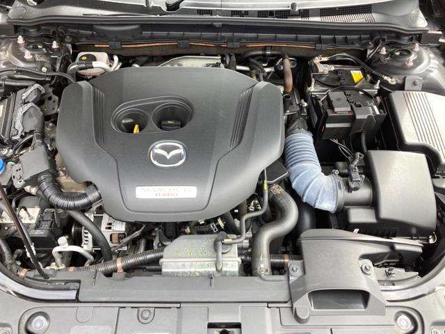ＭＡＺＤＡ６セダン ２５Ｔ　ブラックトーンエディション　特別仕様　ガソリンターボ　ＢＯＳＥサウンド　禁煙車　赤革　シートヒーター　ブラックメッシュグリル　純正１９インチブラックメタリックＡＷ　マツダコネクトナビ　３６０度ビュー　ＡｐｐｌｅＣａｒＰｌａｙ（18枚目）