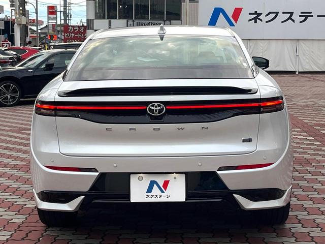 クラウンクロスオーバー Ｇアドバンスド・レザーパッケージ　ＧＲエアロ（Ｆ／Ｓ／Ｒ／リアスホ）　フロマージュ内装　フロマージュ革シート　１オーナー　禁煙車　４眼ＬＥＤヘッド　純正２１インチＡＷ　シートベンチレーション　シートメモリ　パノラミックビュー　ＥＴＣ（15枚目）