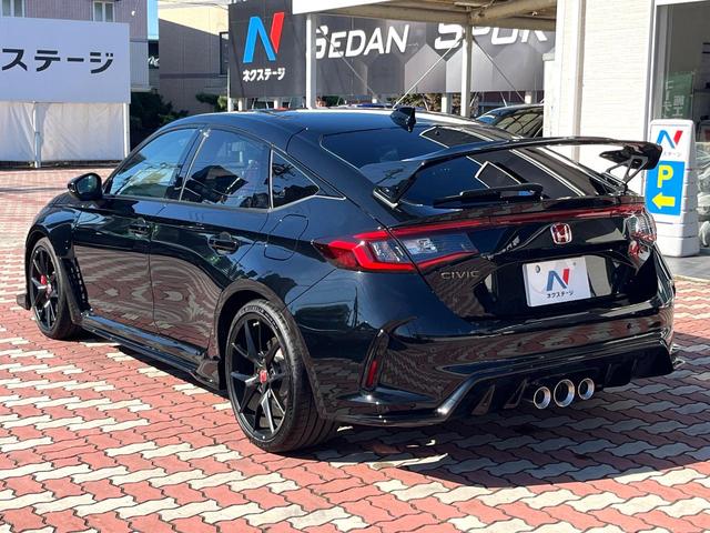 シビック タイプR 無限エアロ(F) 6MT ターボ 1オーナー 禁煙車 ホンダコネクト バックカメラ 純正19インチAW Bremboキャリパー フルLEDヘッド +Rモードスイッチ 大型リヤスポイラー ETC2.0(22枚目)