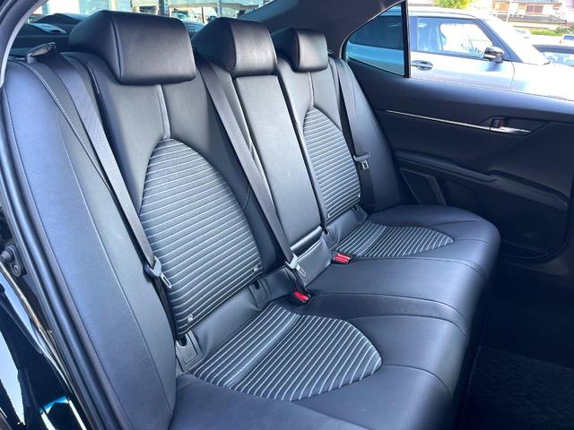 カムリ WS 後期 GRエアロ(F/S/R/リアスポ) BLITZマフラー BLITZ車高調 パノラミックビュー カラーHUD アクセサリーコンセント ロルフハルトゲ20インチAW 禁煙車 ディスプレイオーディオ(9枚目)