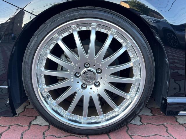 カムリ WS 後期 GRエアロ(F/S/R/リアスポ) BLITZマフラー BLITZ車高調 パノラミックビュー カラーHUD アクセサリーコンセント ロルフハルトゲ20インチAW 禁煙車 ディスプレイオーディオ(28枚目)