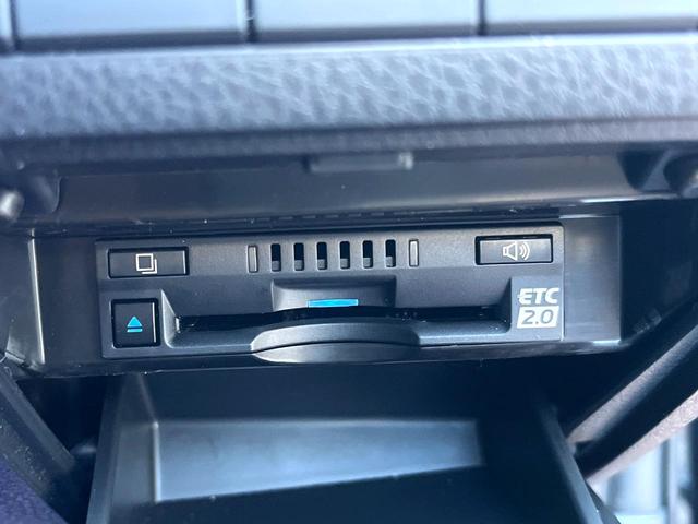 カムリ WS 後期 GRエアロ(F/S/R/リアスポ) BLITZマフラー BLITZ車高調 パノラミックビュー カラーHUD アクセサリーコンセント ロルフハルトゲ20インチAW 禁煙車 ディスプレイオーディオ(49枚目)