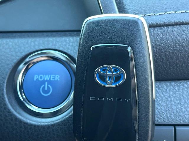 カムリ WS 後期 GRエアロ(F/S/R/リアスポ) BLITZマフラー BLITZ車高調 パノラミックビュー カラーHUD アクセサリーコンセント ロルフハルトゲ20インチAW 禁煙車 ディスプレイオーディオ(75枚目)