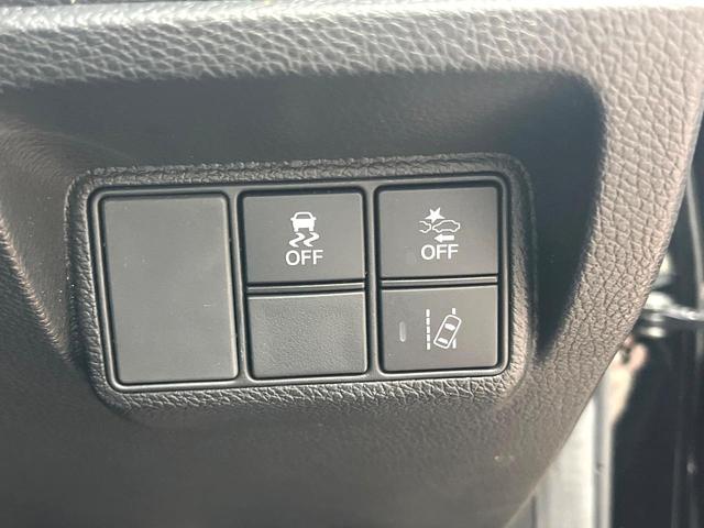 シビック ハッチバック 後期 6MT 禁煙車 ホンダセンシング 純正18インチアルミ LEDヘッド アダプティブクルーズコントロール シートヒーター 純正SDナビ バックカメラ スポーツペダル パワーシート ワンオーナー(46枚目)