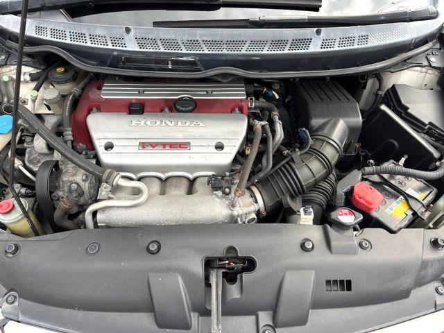 シビック タイプR K20A 2.0L直4 6MT メーカーナビ バックカメラ 禁煙車 ヘリカルLSD Rスペックシート 純正18インチAW HIDヘッド 大型リヤスポイラー ETC リモコンキー 革巻きステアリング(18枚目)