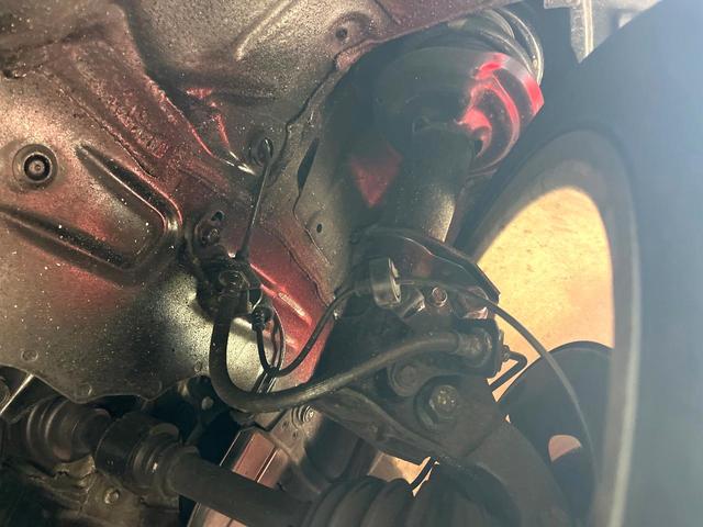 シビック タイプR K20A 2.0L直4 6MT メーカーナビ バックカメラ 禁煙車 ヘリカルLSD Rスペックシート 純正18インチAW HIDヘッド 大型リヤスポイラー ETC リモコンキー 革巻きステアリング(20枚目)