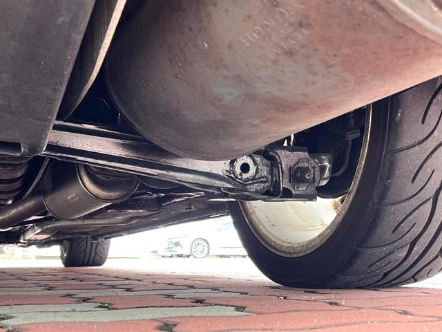 シビック タイプR K20A 2.0L直4 6MT メーカーナビ バックカメラ 禁煙車 ヘリカルLSD Rスペックシート 純正18インチAW HIDヘッド 大型リヤスポイラー ETC リモコンキー 革巻きステアリング(30枚目)