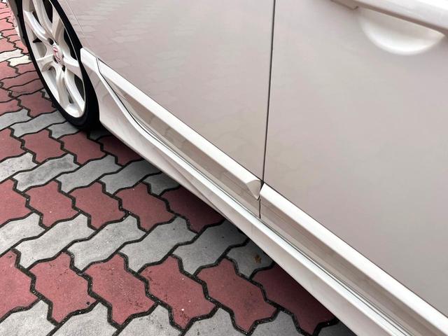 シビック タイプR K20A 2.0L直4 6MT メーカーナビ バックカメラ 禁煙車 ヘリカルLSD Rスペックシート 純正18インチAW HIDヘッド 大型リヤスポイラー ETC リモコンキー 革巻きステアリング(34枚目)