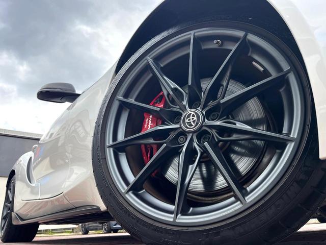スープラ RZ 改良後 6MT 3.0L直6ターボ 387馬力 タン革シート タンツートン革巻きステアリング 純正19インチダークメタリック塗装AW JBLサウンド 6灯式LEDヘッド 禁煙車 1オーナー ETC(13枚目)
