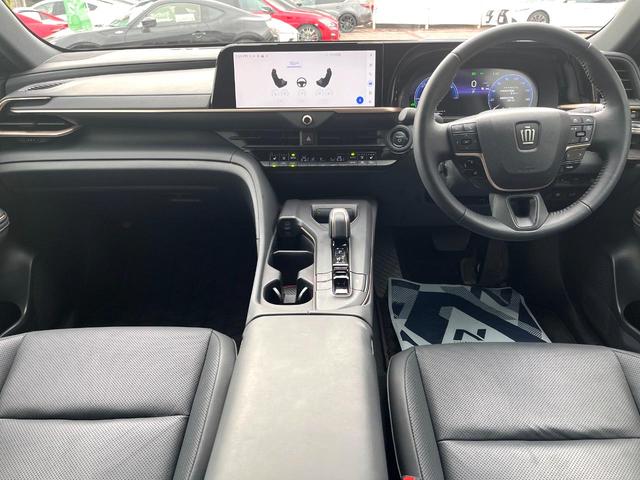 クラウンクロスオーバー Gアドバンスド・レザーパッケージ モデリスタエアロ(F/S/R) モデリスタクールシャインキット 禁煙車 1オーナー 4眼LEDヘッド 純正21インチAW 黒革 シートベンチレーション ディスプレイオーディオ パノラミックビュー(2枚目)