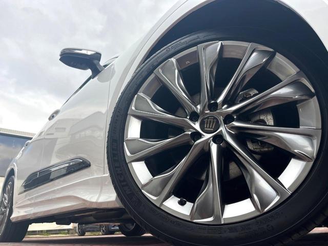 クラウンクロスオーバー Gアドバンスド・レザーパッケージ モデリスタエアロ(F/S/R) モデリスタクールシャインキット 禁煙車 1オーナー 4眼LEDヘッド 純正21インチAW 黒革 シートベンチレーション ディスプレイオーディオ パノラミックビュー(13枚目)