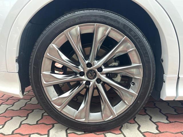 クラウンクロスオーバー Gアドバンスド・レザーパッケージ モデリスタエアロ(F/S/R) モデリスタクールシャインキット 禁煙車 1オーナー 4眼LEDヘッド 純正21インチAW 黒革 シートベンチレーション ディスプレイオーディオ パノラミックビュー(32枚目)