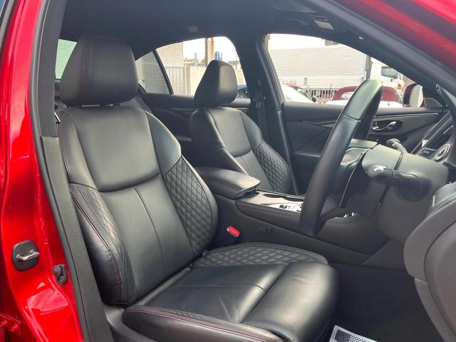 スカイライン 400R 405馬力 3.0L V6 ツインターボ 純正OPカーボンリヤスポイラー BOSEパフォーマンスシリーズサウンド アンビエントライト OPボディ色 禁煙車 黒革 シートヒーター 純正19インチAW(8枚目)