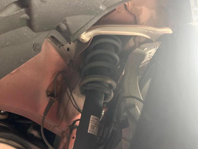 スカイライン 400R 405馬力 3.0L V6 ツインターボ 純正OPカーボンリヤスポイラー BOSEパフォーマンスシリーズサウンド アンビエントライト OPボディ色 禁煙車 黒革 シートヒーター 純正19インチAW(20枚目)