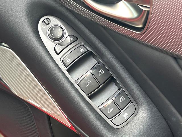 スカイライン 400R 405馬力 3.0L V6 ツインターボ 純正OPカーボンリヤスポイラー BOSEパフォーマンスシリーズサウンド アンビエントライト OPボディ色 禁煙車 黒革 シートヒーター 純正19インチAW(36枚目)