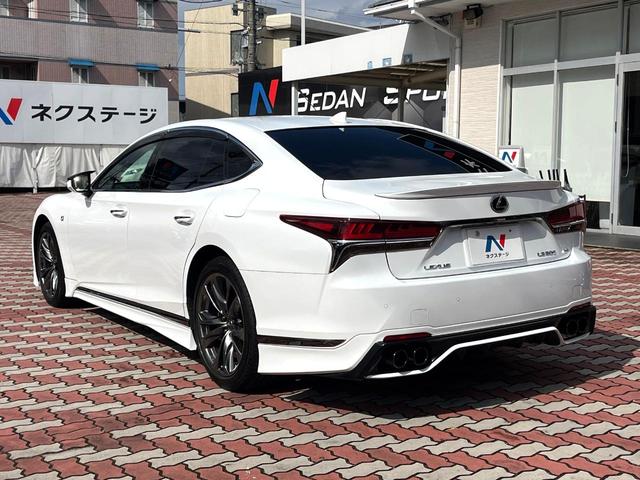 ＬＳ ＬＳ５００　Ｆスポーツ　ＴＲＤエアロ（Ｆ／Ｓ／Ｒ／リアスポ／ミラーカバー＆スポーツマフラー）　ツインターボ　４ＷＤ　禁煙車　赤革　シートベンチレーション　全席シートヒーター　全席パワーシート　純正２０インチＡＷ　ＥＴＣ（7枚目）