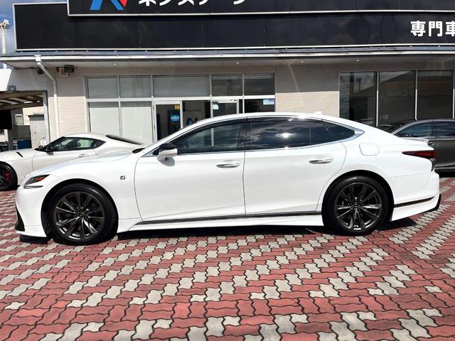 ＬＳ ＬＳ５００　Ｆスポーツ　ＴＲＤエアロ（Ｆ／Ｓ／Ｒ／リアスポ／ミラーカバー＆スポーツマフラー）　ツインターボ　４ＷＤ　禁煙車　赤革　シートベンチレーション　全席シートヒーター　全席パワーシート　純正２０インチＡＷ　ＥＴＣ（8枚目）