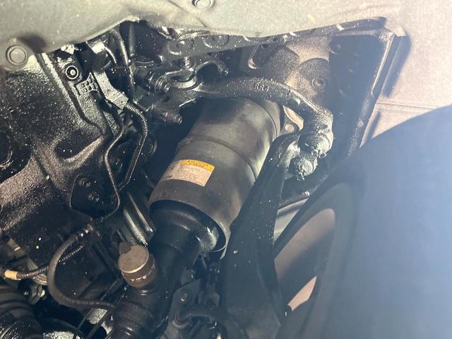 ＬＳ ＬＳ５００　Ｆスポーツ　ＴＲＤエアロ（Ｆ／Ｓ／Ｒ／リアスポ／ミラーカバー＆スポーツマフラー）　ツインターボ　４ＷＤ　禁煙車　赤革　シートベンチレーション　全席シートヒーター　全席パワーシート　純正２０インチＡＷ　ＥＴＣ（12枚目）