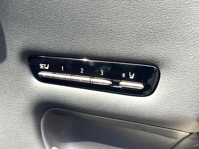 ＬＳ ＬＳ５００　Ｆスポーツ　ＴＲＤエアロ（Ｆ／Ｓ／Ｒ／リアスポ／ミラーカバー＆スポーツマフラー）　ツインターボ　４ＷＤ　禁煙車　赤革　シートベンチレーション　全席シートヒーター　全席パワーシート　純正２０インチＡＷ　ＥＴＣ（45枚目）