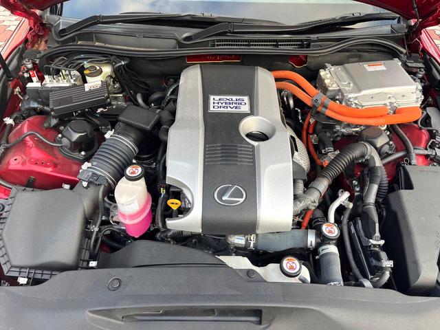 ＩＳ ＩＳ３００ｈブラックシークエンス　特別仕様　中期　ＴＲＤエアロ（Ｆ／Ｓ／Ｒ／リアスポ＆スポーツマフラー）　ＯＰボディ色　ムーンルーフ　フルＬＥＤヘッド　ＢＳＭ　ＲＣＴＡ　クリソナ　ステアリングヒーター　禁煙車　ツートン革　ＥＴＣ（18枚目）