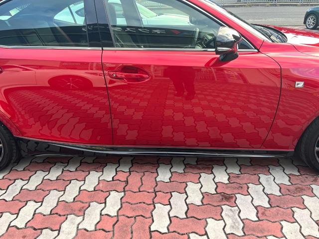 ＩＳ ＩＳ３００ｈブラックシークエンス　特別仕様　中期　ＴＲＤエアロ（Ｆ／Ｓ／Ｒ／リアスポ＆スポーツマフラー）　ＯＰボディ色　ムーンルーフ　フルＬＥＤヘッド　ＢＳＭ　ＲＣＴＡ　クリソナ　ステアリングヒーター　禁煙車　ツートン革　ＥＴＣ（36枚目）