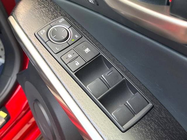 ＩＳ ＩＳ３００ｈブラックシークエンス　特別仕様　中期　ＴＲＤエアロ（Ｆ／Ｓ／Ｒ／リアスポ＆スポーツマフラー）　ＯＰボディ色　ムーンルーフ　フルＬＥＤヘッド　ＢＳＭ　ＲＣＴＡ　クリソナ　ステアリングヒーター　禁煙車　ツートン革　ＥＴＣ（45枚目）