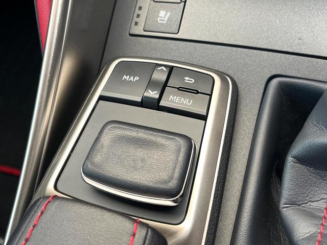 ＩＳ ＩＳ３００ｈブラックシークエンス　特別仕様　中期　ＴＲＤエアロ（Ｆ／Ｓ／Ｒ／リアスポ＆スポーツマフラー）　ＯＰボディ色　ムーンルーフ　フルＬＥＤヘッド　ＢＳＭ　ＲＣＴＡ　クリソナ　ステアリングヒーター　禁煙車　ツートン革　ＥＴＣ（59枚目）