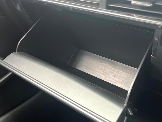 MAZDA3セダン 20Sプロアクティブ ツーリングセレクション 360度ビュー 禁煙車 クルージングトラフィックサポート パワーシート シートヒーター 8.8インチマツダコネクトナビ スマートブレーキ 革巻きステアリング ステアリングヒーター ブラッククロスシート(40枚目)