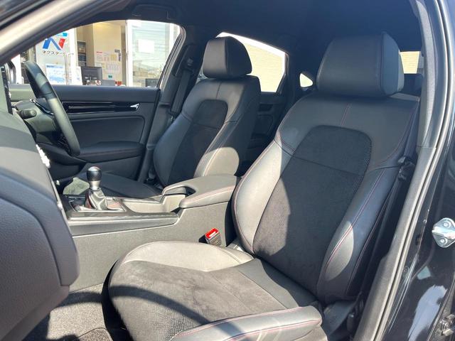 シビック ＲＳ　６ＭＴ　ホンダセンシング　フルＬＥＤヘッドライト　１８インチＲＡＹＳアルミ　９インチＢＯＳＥプレミアムサウンド付ホンダコネクト　アップルカープレイ対応　レーダークルコン　ワンオーナー　禁煙車（32枚目）