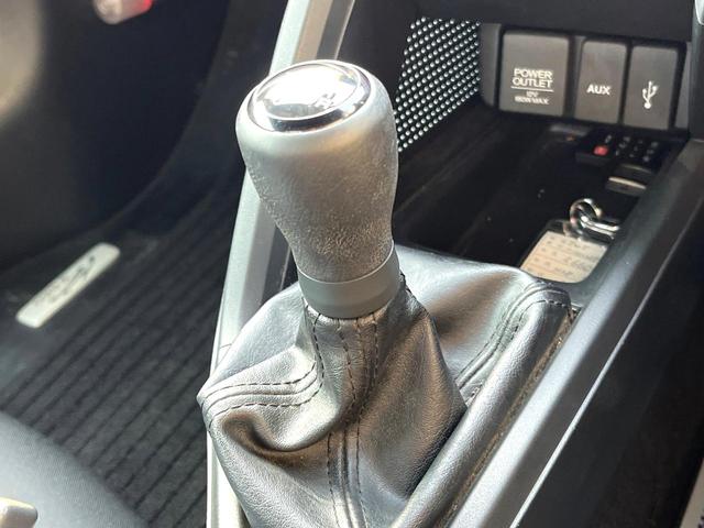 Ｓ６６０ β　６ＭＴ　ターボ　無限エアロ（Ｆ／Ｓ／Ｒ）　無限製カーボンリアウィング　無限製ＡＷ　柿本製マフラー　禁煙車　バックカメラ　ＬＥＤヘッド　スマートキー　ファブリックシート　ＥＴＣ　オートエアコン（3枚目）