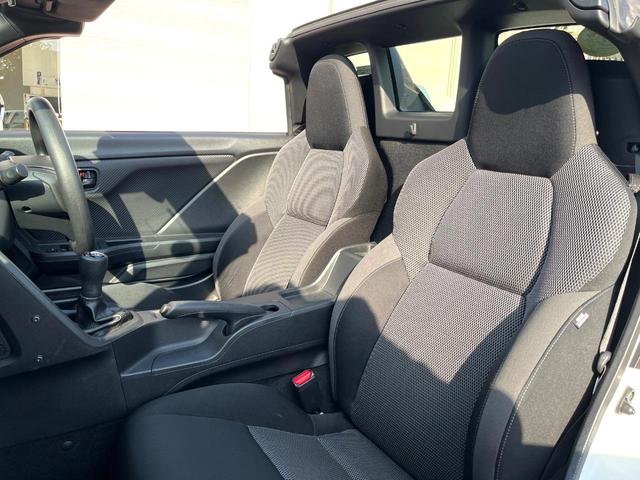 Ｓ６６０ β　６ＭＴ　ターボ　無限エアロ（Ｆ／Ｓ／Ｒ）　無限製カーボンリアウィング　無限製ＡＷ　柿本製マフラー　禁煙車　バックカメラ　ＬＥＤヘッド　スマートキー　ファブリックシート　ＥＴＣ　オートエアコン（9枚目）