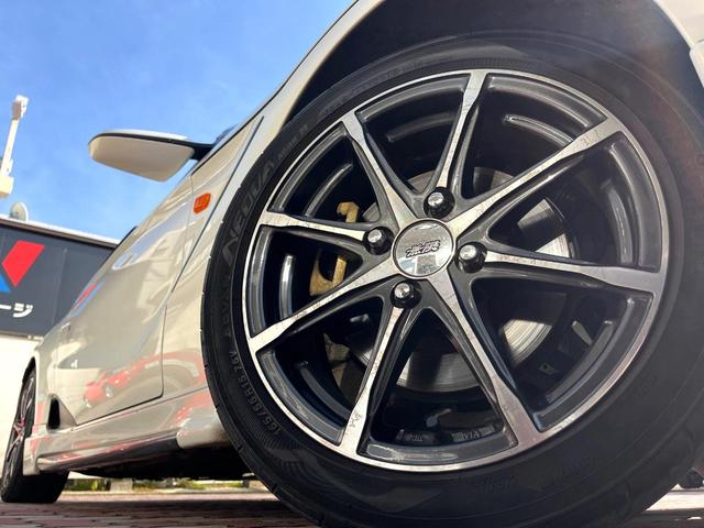 Ｓ６６０ β　６ＭＴ　ターボ　無限エアロ（Ｆ／Ｓ／Ｒ）　無限製カーボンリアウィング　無限製ＡＷ　柿本製マフラー　禁煙車　バックカメラ　ＬＥＤヘッド　スマートキー　ファブリックシート　ＥＴＣ　オートエアコン（12枚目）