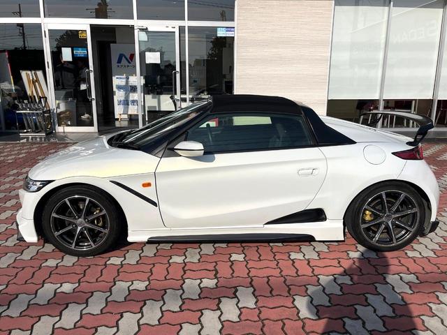 Ｓ６６０ β　６ＭＴ　ターボ　無限エアロ（Ｆ／Ｓ／Ｒ）　無限製カーボンリアウィング　無限製ＡＷ　柿本製マフラー　禁煙車　バックカメラ　ＬＥＤヘッド　スマートキー　ファブリックシート　ＥＴＣ　オートエアコン（25枚目）