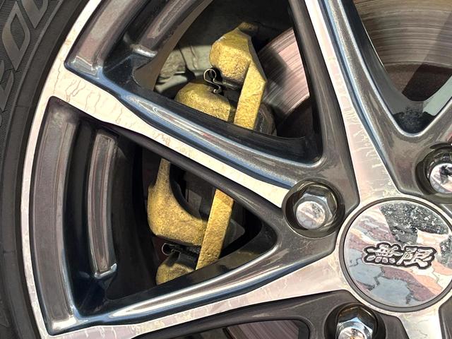 Ｓ６６０ β　６ＭＴ　ターボ　無限エアロ（Ｆ／Ｓ／Ｒ）　無限製カーボンリアウィング　無限製ＡＷ　柿本製マフラー　禁煙車　バックカメラ　ＬＥＤヘッド　スマートキー　ファブリックシート　ＥＴＣ　オートエアコン（31枚目）