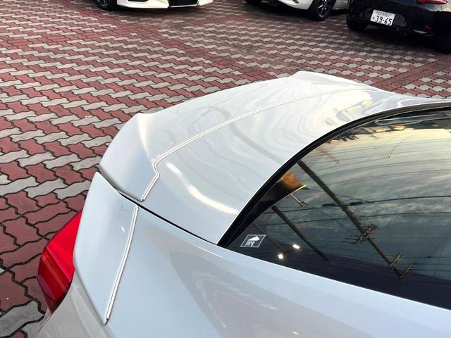 ８６ ＧＴ　後期　６ＭＴ　モデリスタエアロ（Ｆ／Ｓ／Ｒ／リアスポ）　禁煙車　クルコン　バックカメラ　ＬＥＤヘッド　革巻きステアリング　オートエアコン　１８インチＡＷ　アルミペダル　スマートキー　ＥＴＣ（5枚目）