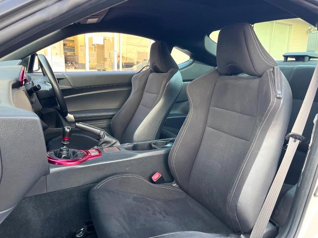 ８６ ＧＴ　後期　６ＭＴ　モデリスタエアロ（Ｆ／Ｓ／Ｒ／リアスポ）　禁煙車　クルコン　バックカメラ　ＬＥＤヘッド　革巻きステアリング　オートエアコン　１８インチＡＷ　アルミペダル　スマートキー　ＥＴＣ（36枚目）