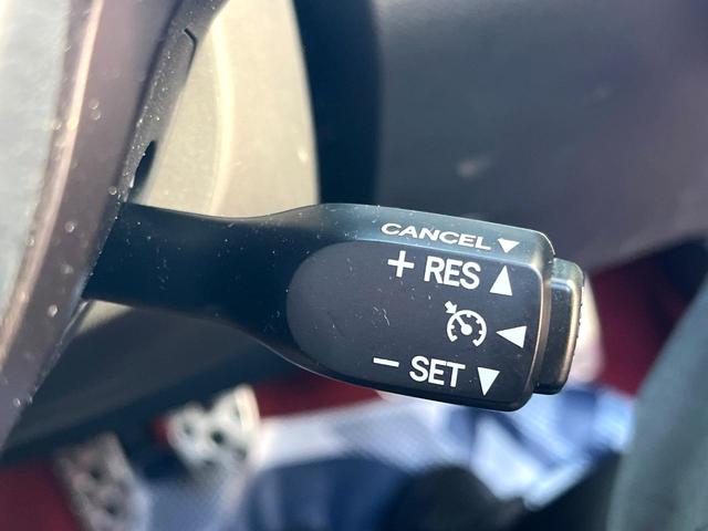 GR86 RZ 禁煙車 6MT GRトランクスポイラー シートヒーター 純正18インチAW BSM クルコン ハーフレザー LEDヘッド 革巻きステアリング オートエアコン スマートキー アルミペダル ETC(7枚目)