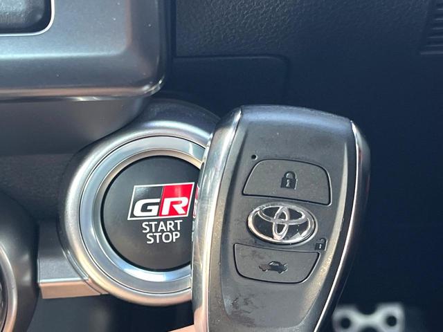 GR86 RZ 禁煙車 6MT GRトランクスポイラー シートヒーター 純正18インチAW BSM クルコン ハーフレザー LEDヘッド 革巻きステアリング オートエアコン スマートキー アルミペダル ETC(44枚目)