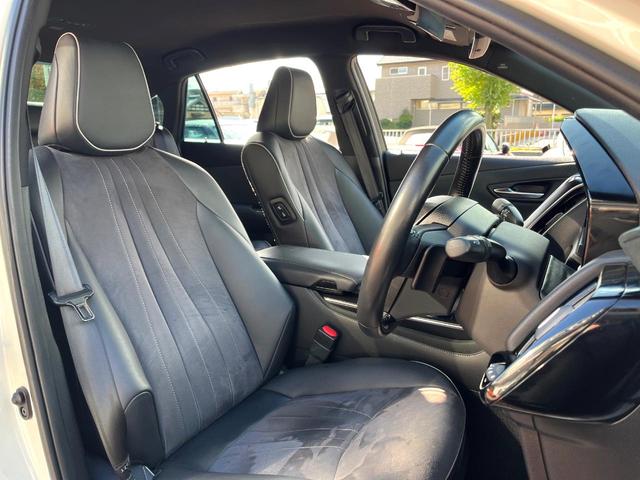 クラウンハイブリッド ＲＳアドバンス　ＴＲＤエアロ（Ｆ／Ｒ）　パノラミックビュー　駐車支援　禁煙車　ＢＳＭ　ＲＣＴＡ　カラーＨＵＤ　ハーフレザー　シートヒーター　シートメモリ　３眼ＬＥＤヘッド　純正１８インチＡＷ　メーカーナビ　ＥＴＣ（8枚目）