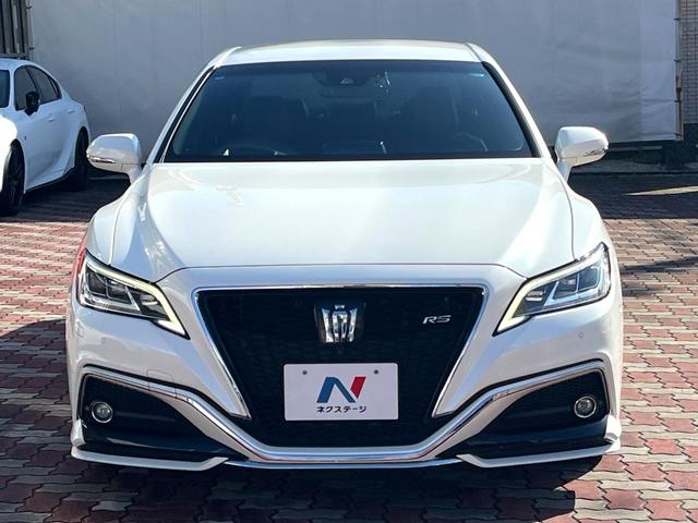 クラウンハイブリッド ＲＳアドバンス　ＴＲＤエアロ（Ｆ／Ｒ）　パノラミックビュー　駐車支援　禁煙車　ＢＳＭ　ＲＣＴＡ　カラーＨＵＤ　ハーフレザー　シートヒーター　シートメモリ　３眼ＬＥＤヘッド　純正１８インチＡＷ　メーカーナビ　ＥＴＣ（14枚目）
