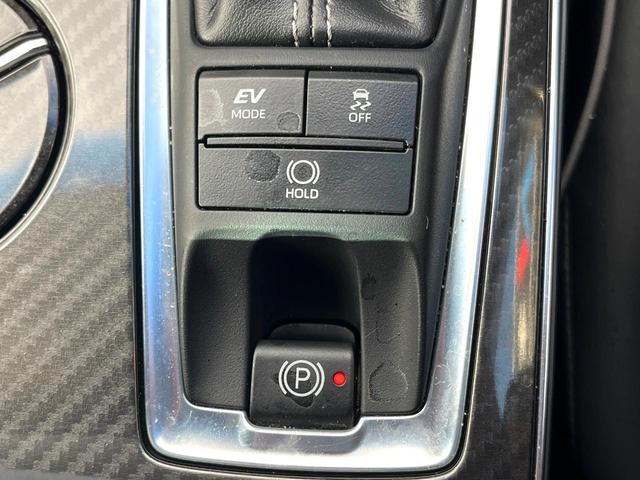 クラウンハイブリッド ＲＳアドバンス　ＴＲＤエアロ（Ｆ／Ｒ）　パノラミックビュー　駐車支援　禁煙車　ＢＳＭ　ＲＣＴＡ　カラーＨＵＤ　ハーフレザー　シートヒーター　シートメモリ　３眼ＬＥＤヘッド　純正１８インチＡＷ　メーカーナビ　ＥＴＣ（49枚目）