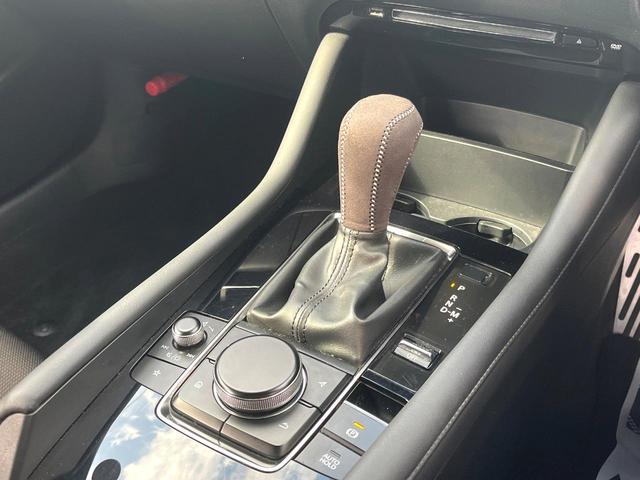 MAZDA3ファストバック 20Sプロアクティブ ツーリングセレクション 純正エアロ オートエグゼリアスポイラー 360°セーフティパッケージ マツダコネクトナビ パワーシート シートヒーター ハンドルヒーター スマートブレーキサポート クルージングトラフィックサポート(44枚目)