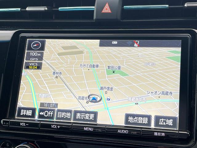 カムリ ＷＳ　ＴＲＤエアロ（Ｆ／Ｓ／Ｒ／リアスポ／フロントバンパーガーニッシュ＆ドレスアップマフラー）　ツートンカラー　パノラマムーンルーフ　ＯＰ１８インチＡＷ　禁煙車　純正ＳＤナビ　バックカメラ　ＥＴＣ（7枚目）