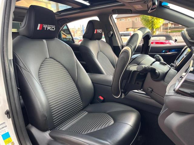 カムリ ＷＳ　ＴＲＤエアロ（Ｆ／Ｓ／Ｒ／リアスポ／フロントバンパーガーニッシュ＆ドレスアップマフラー）　ツートンカラー　パノラマムーンルーフ　ＯＰ１８インチＡＷ　禁煙車　純正ＳＤナビ　バックカメラ　ＥＴＣ（9枚目）