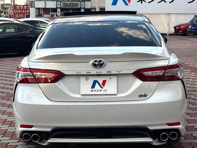 カムリ ＷＳ　ＴＲＤエアロ（Ｆ／Ｓ／Ｒ／リアスポ／フロントバンパーガーニッシュ＆ドレスアップマフラー）　ツートンカラー　パノラマムーンルーフ　ＯＰ１８インチＡＷ　禁煙車　純正ＳＤナビ　バックカメラ　ＥＴＣ（15枚目）