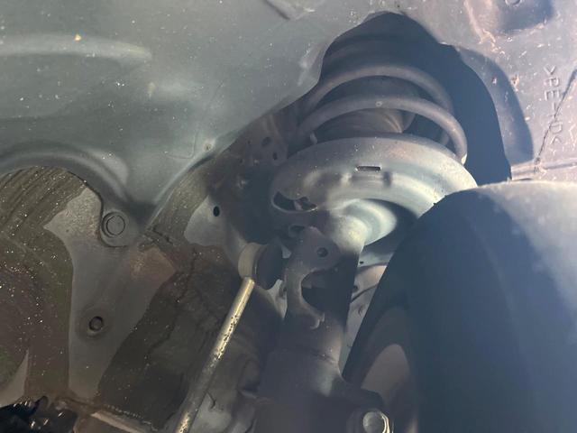 カムリ ＷＳ　ＴＲＤエアロ（Ｆ／Ｓ／Ｒ／リアスポ／フロントバンパーガーニッシュ＆ドレスアップマフラー）　ツートンカラー　パノラマムーンルーフ　ＯＰ１８インチＡＷ　禁煙車　純正ＳＤナビ　バックカメラ　ＥＴＣ（20枚目）