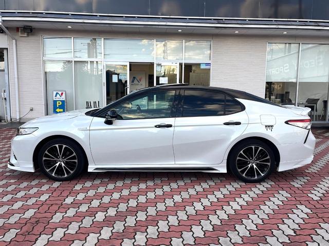 カムリ ＷＳ　ＴＲＤエアロ（Ｆ／Ｓ／Ｒ／リアスポ／フロントバンパーガーニッシュ＆ドレスアップマフラー）　ツートンカラー　パノラマムーンルーフ　ＯＰ１８インチＡＷ　禁煙車　純正ＳＤナビ　バックカメラ　ＥＴＣ（23枚目）