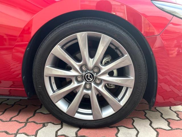 MAZDA3セダン XDプロアクティブ ツーリングセレクション 4WD オートエグゼサスキット 360°セーフティパッケージ BOSEサウンド マツダコネクトナビ シートヒーター メモリシート ステアリングヒーター クルージングトラフィックサポート(27枚目)